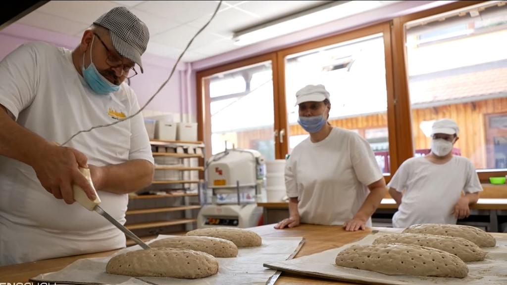 Camphill Dorfgemeinschaft Hausenhof - Zusammen leben, zusammen arbeiten - auch backen